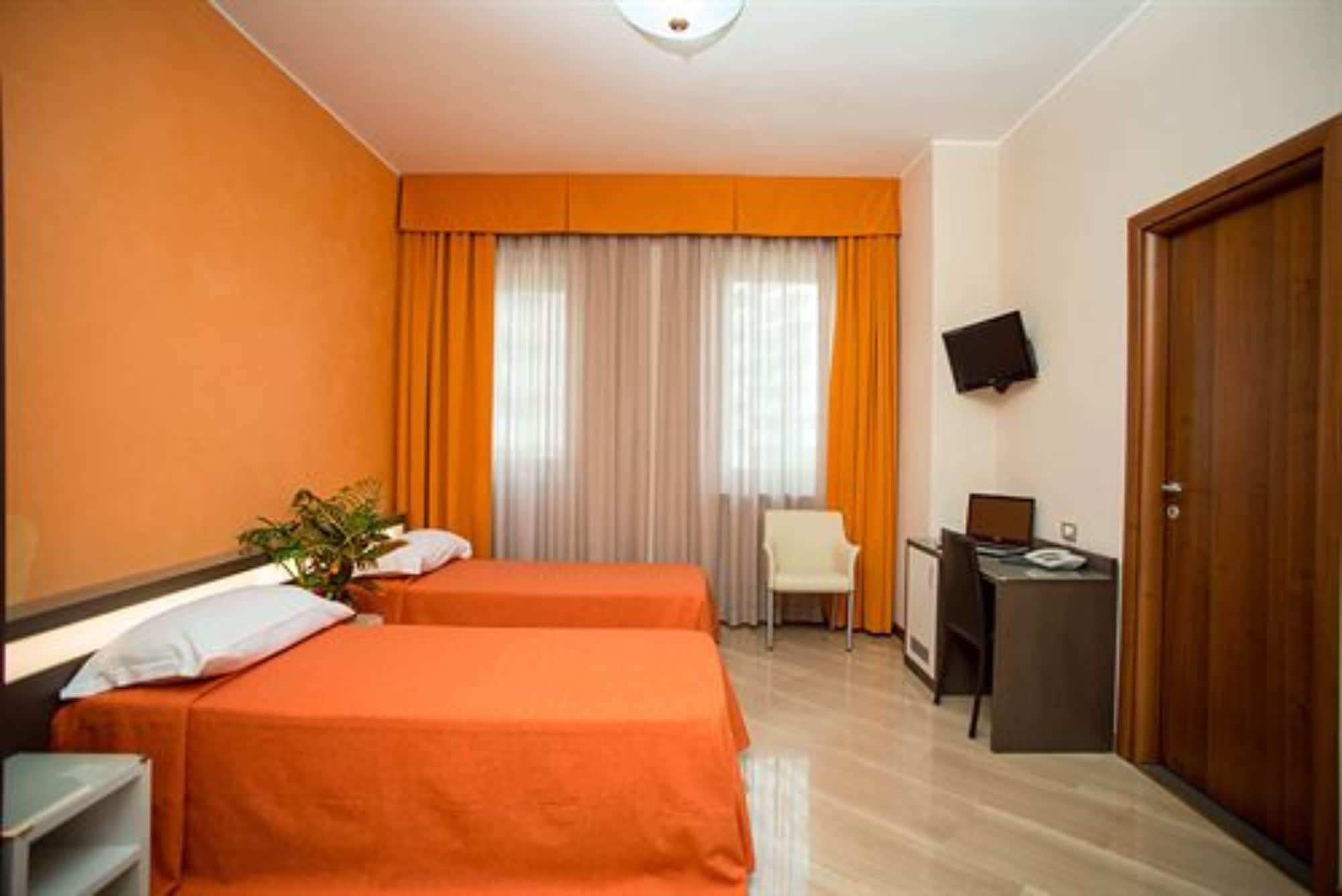 Hotel Fiera Congressi - Milan — Photos 3